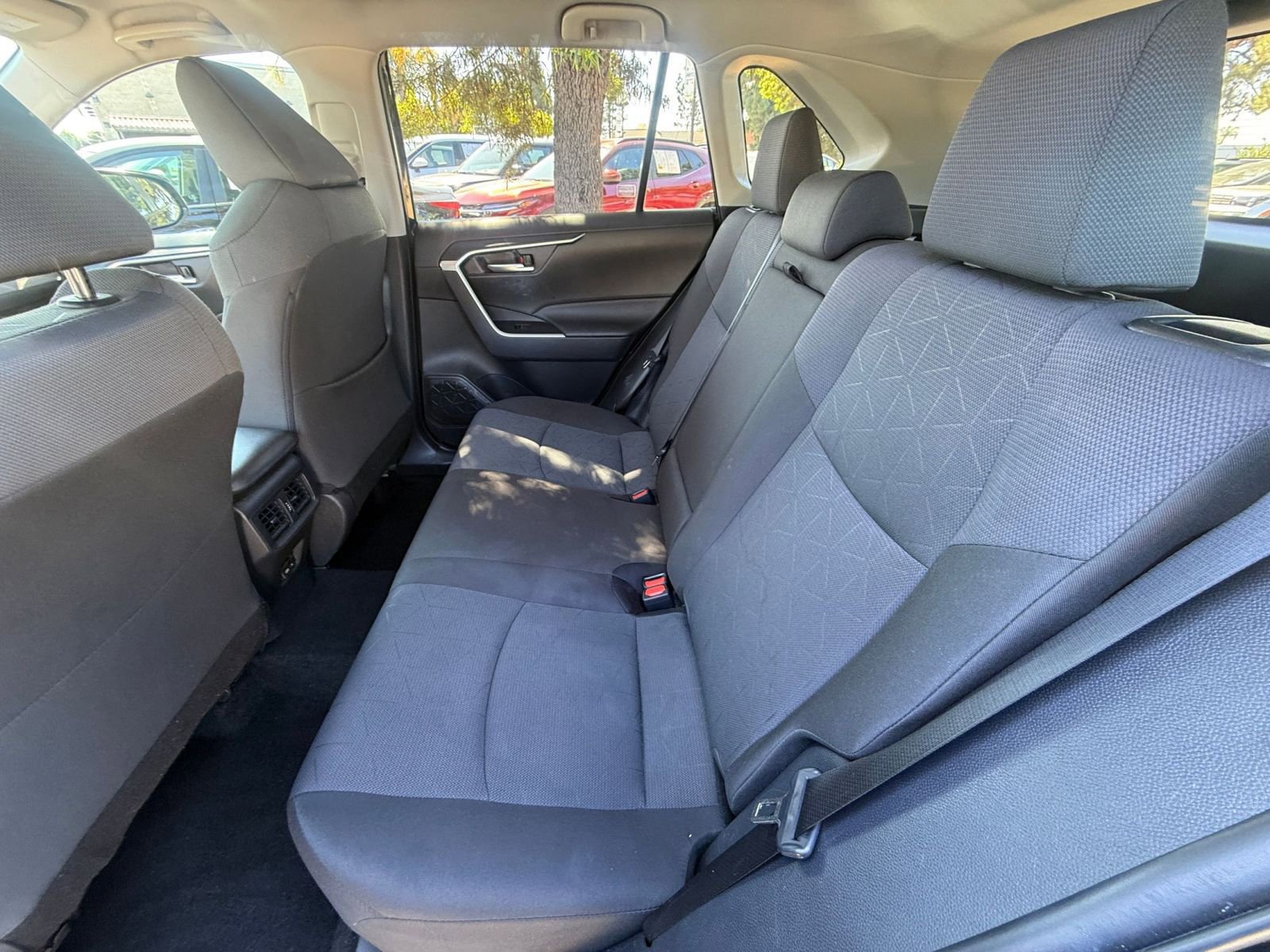 Thumbnail: 2025 Toyota RAV4 - 22