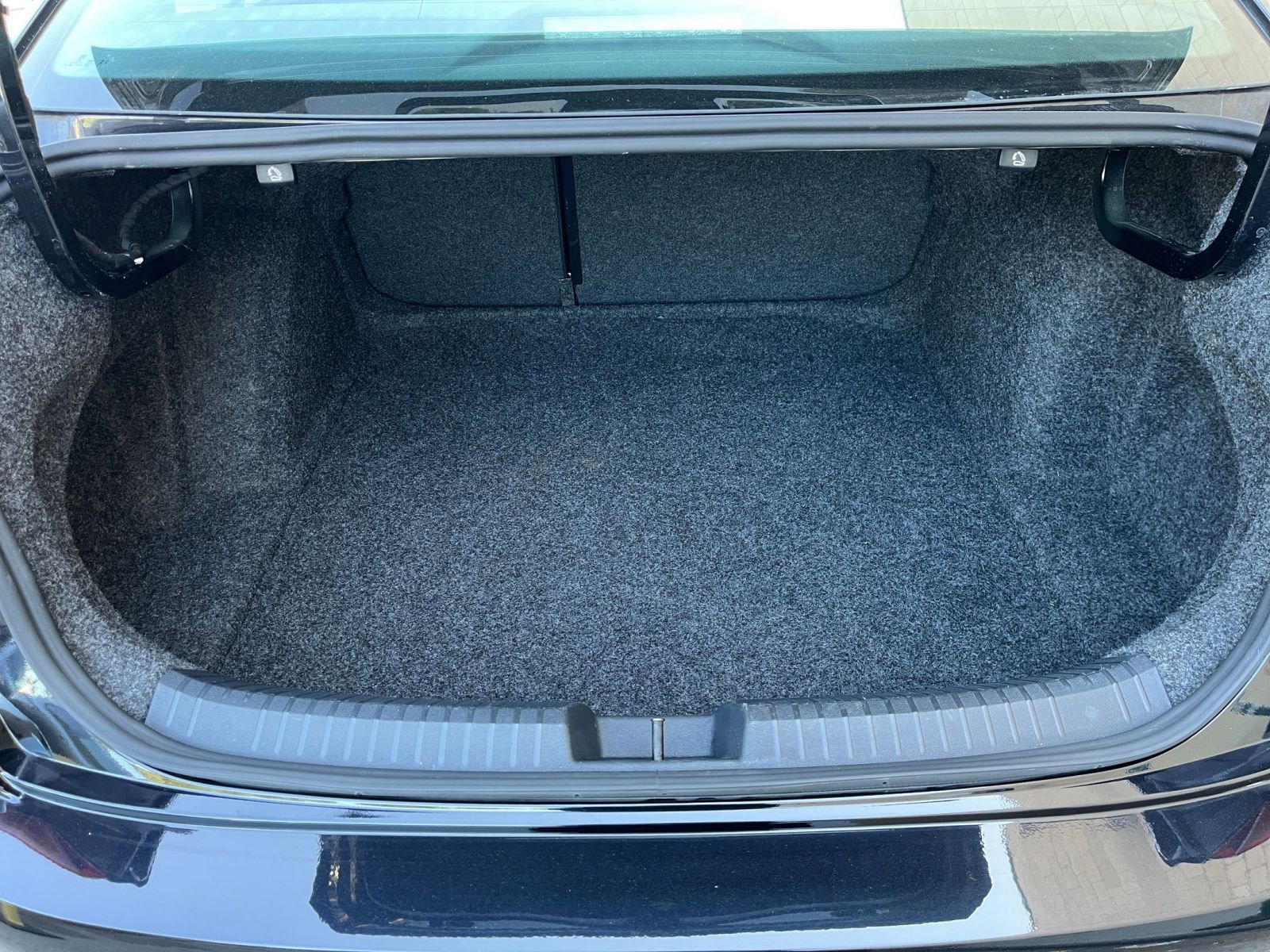 Thumbnail: 2025 Volkswagen Jetta - 31