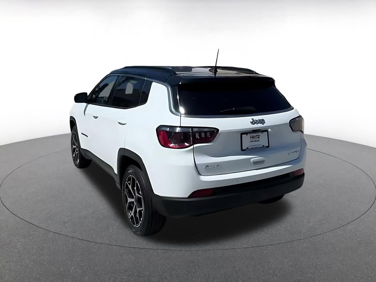 Thumbnail: 2025 Jeep Compass - 9
