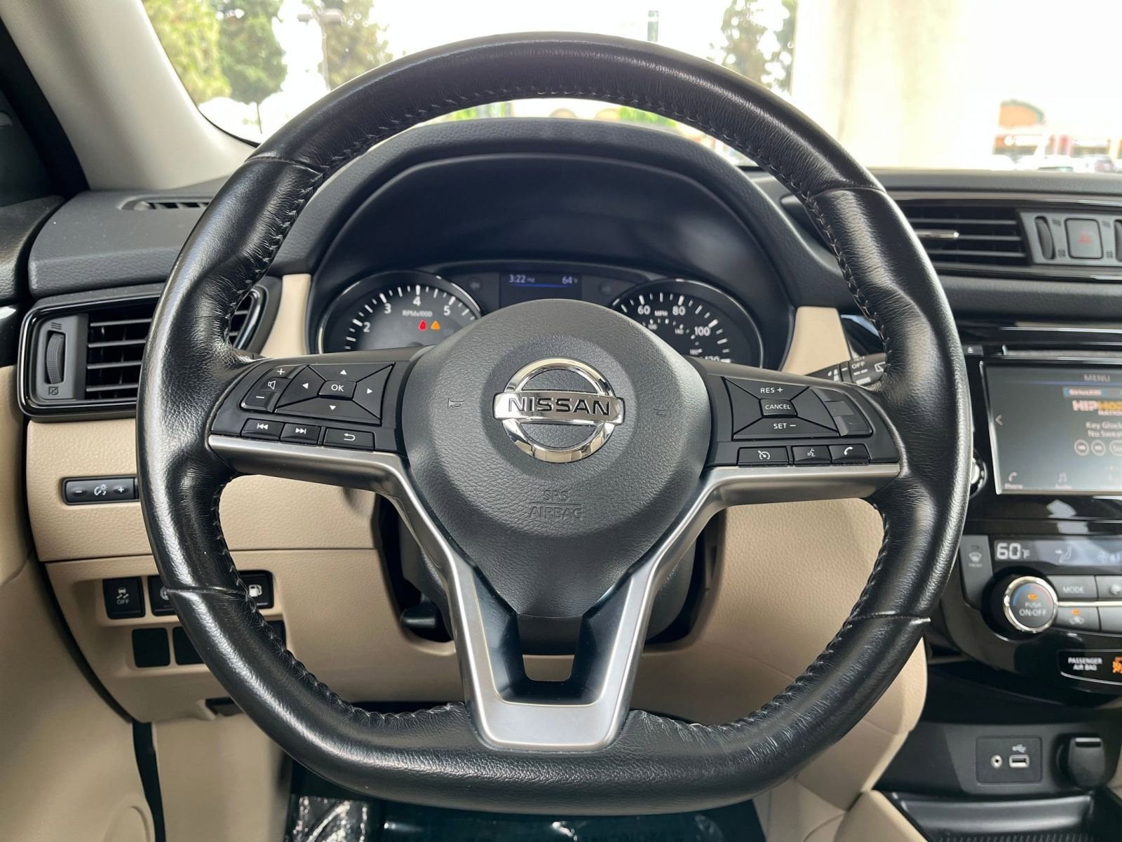 2020 Nissan Rogue SV 28