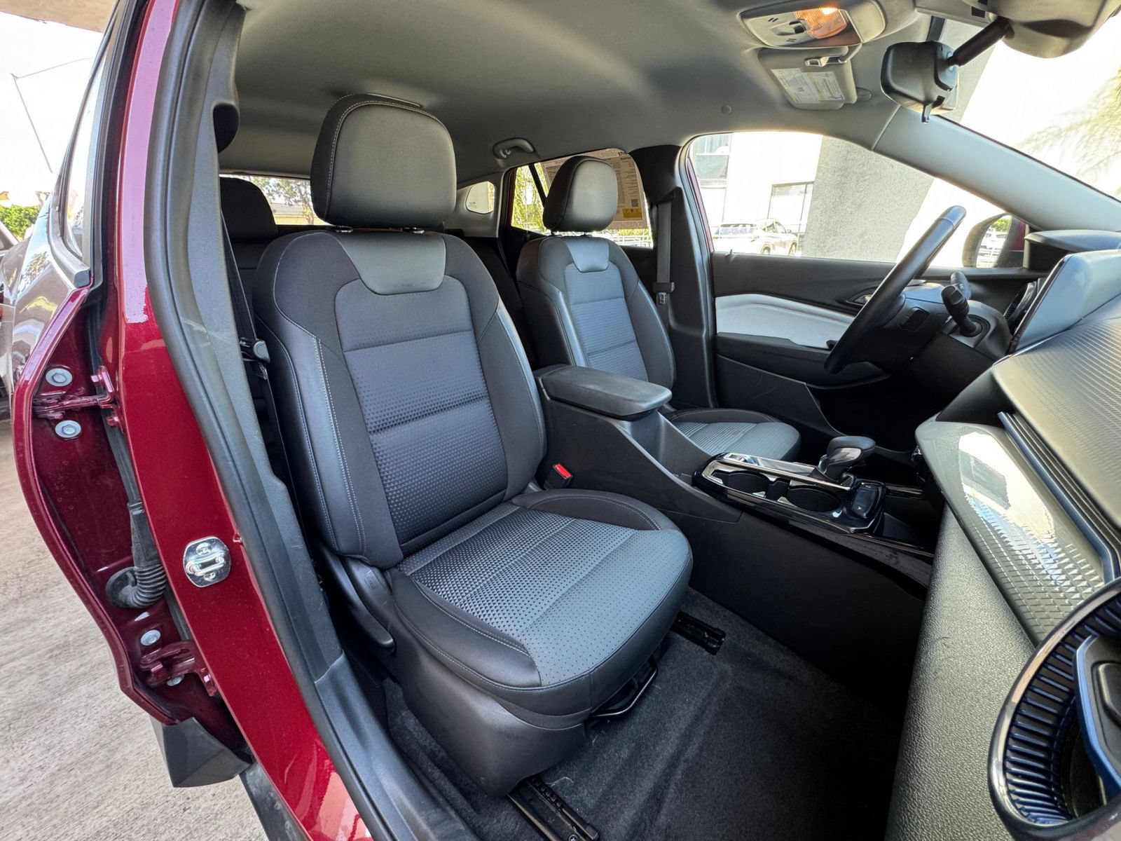 Thumbnail: 2025 Chevrolet Trax - 35