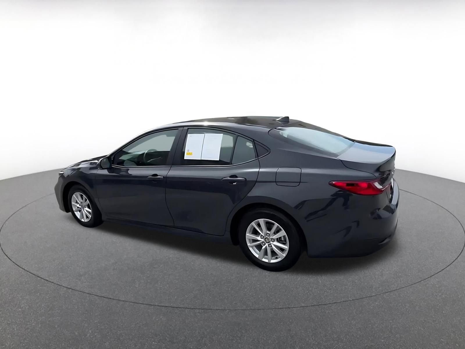 Thumbnail: 2025 Toyota Camry - 10