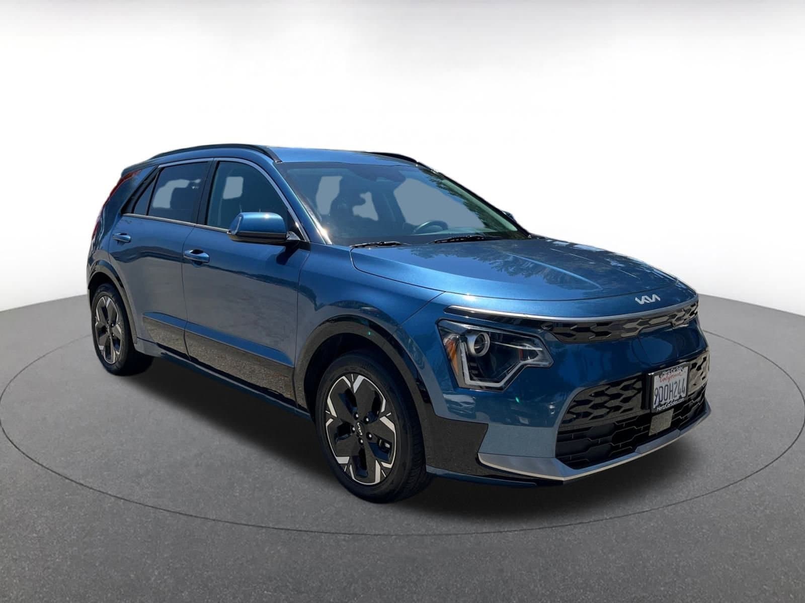 Thumbnail: 2023 Kia Niro - 1