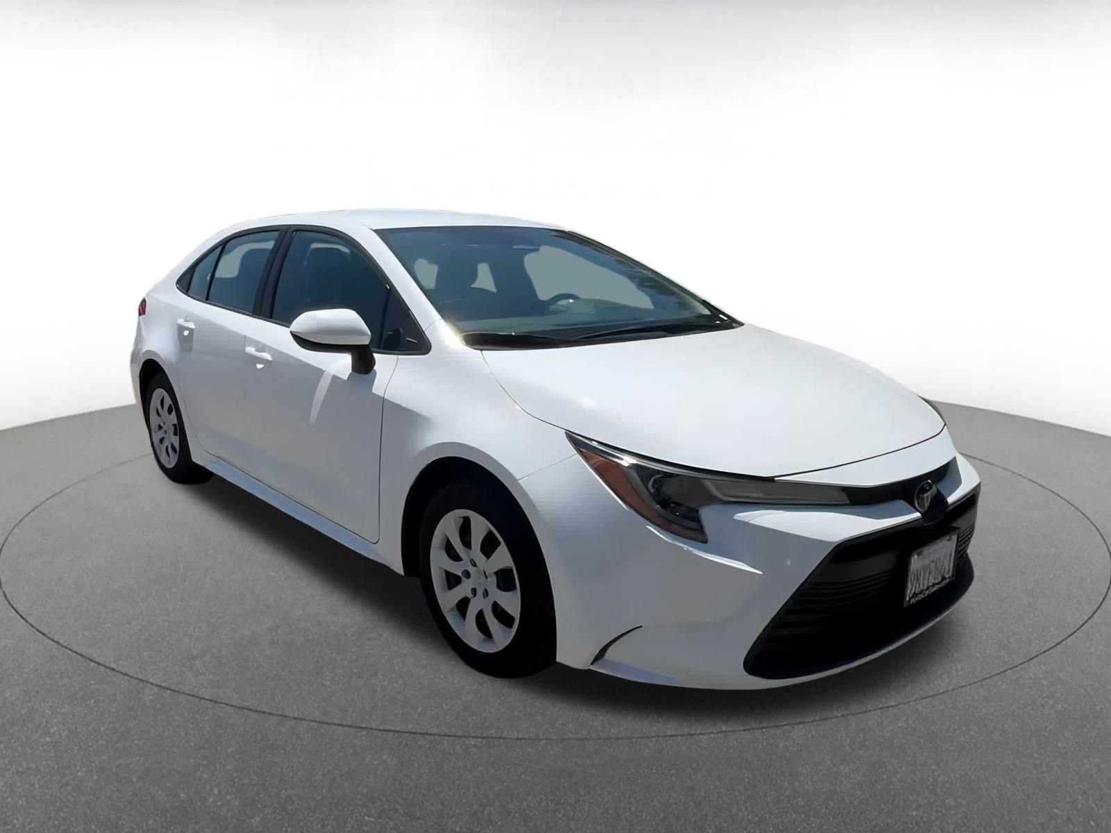 Thumbnail: 2024 Toyota Corolla - 3