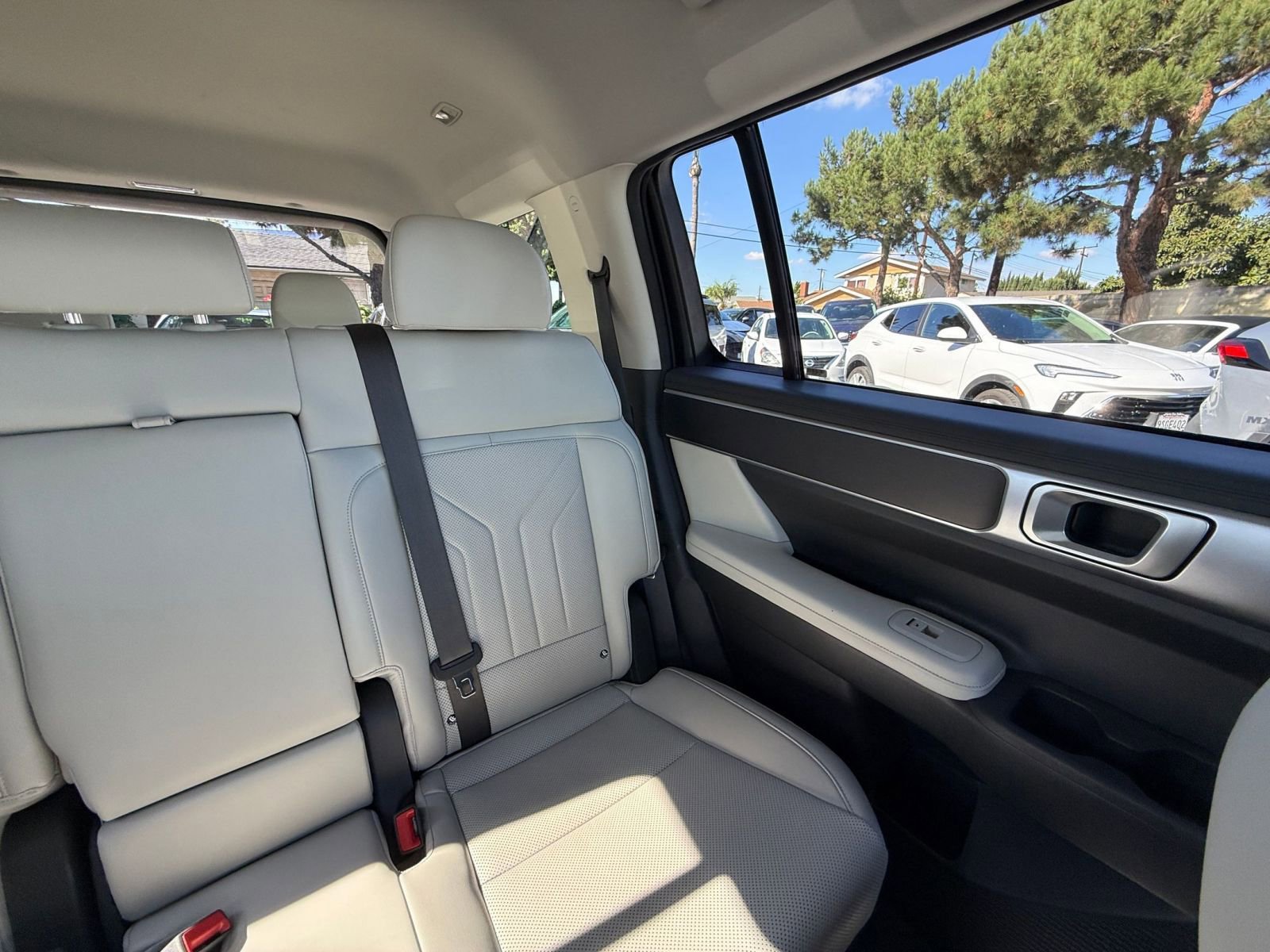 Thumbnail: 2025 Hyundai Santa Fe - 33