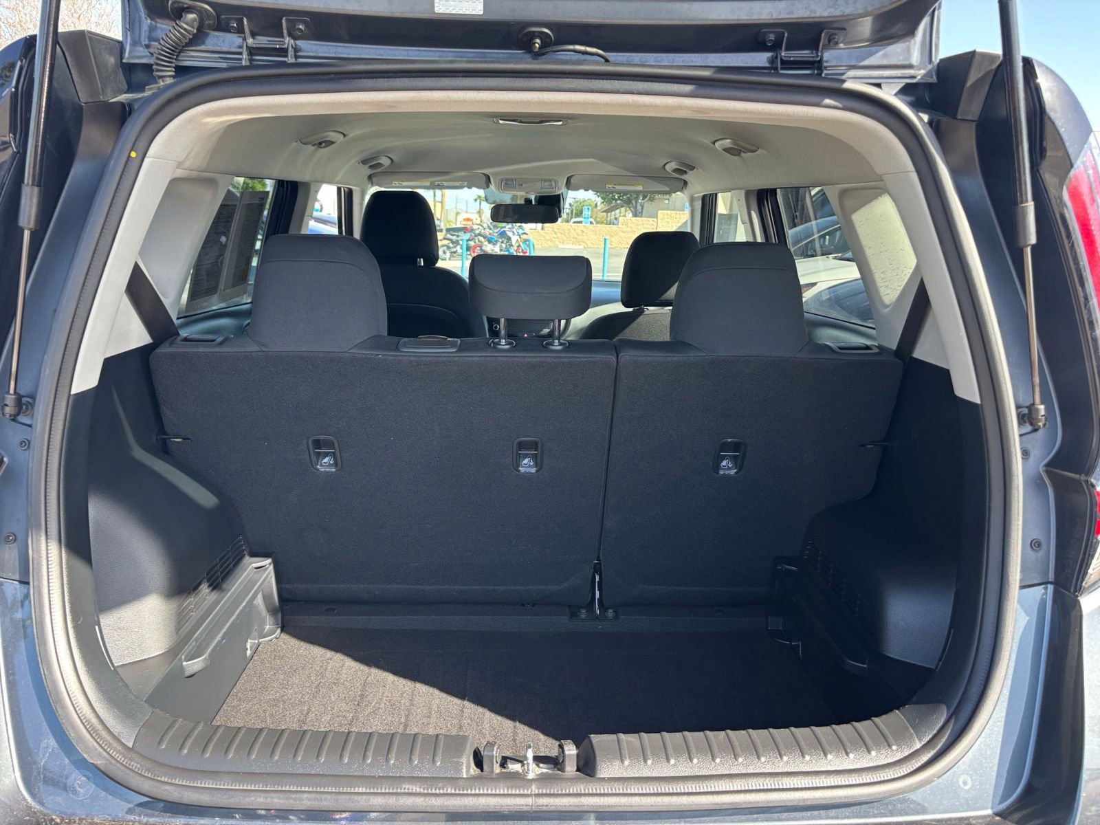 Thumbnail: 2025 Kia Soul - 32