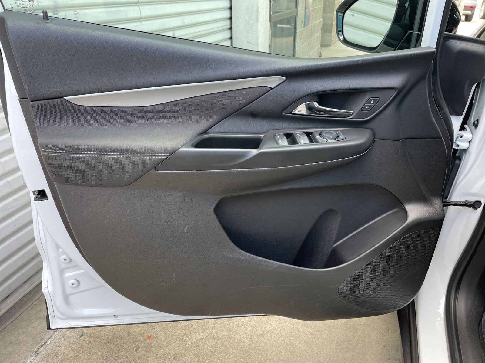 Thumbnail: 2023 Chevrolet Bolt EV - 23