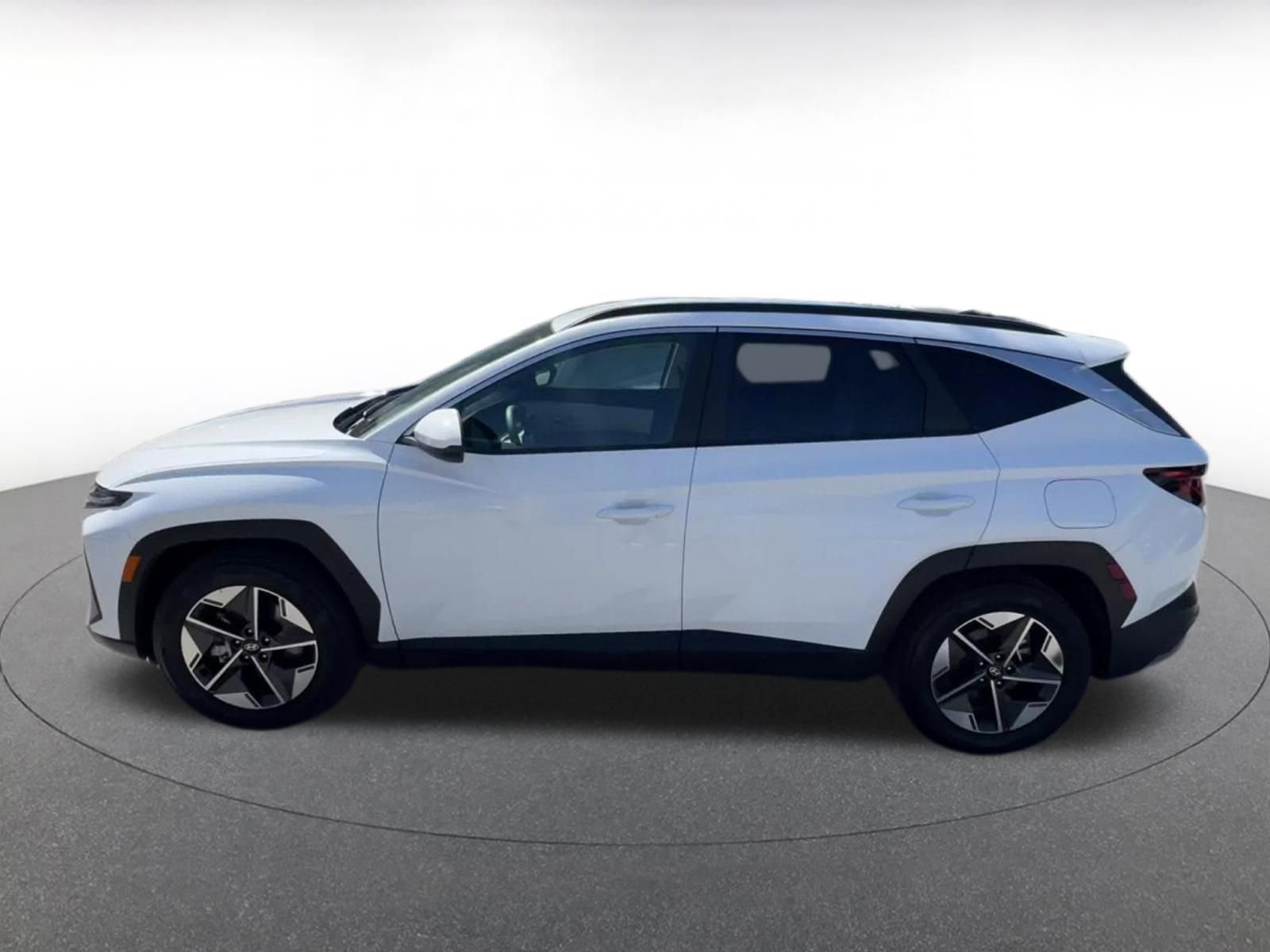 Thumbnail: 2025 Hyundai Tucson - 9