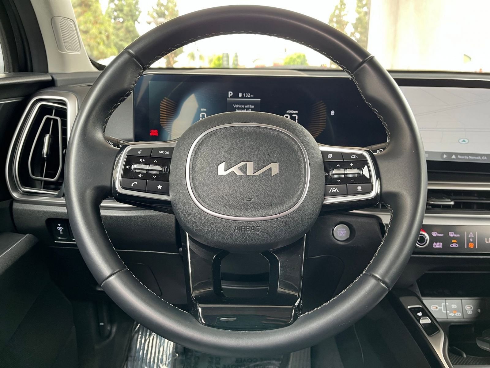 2024 Kia Sorento S 28