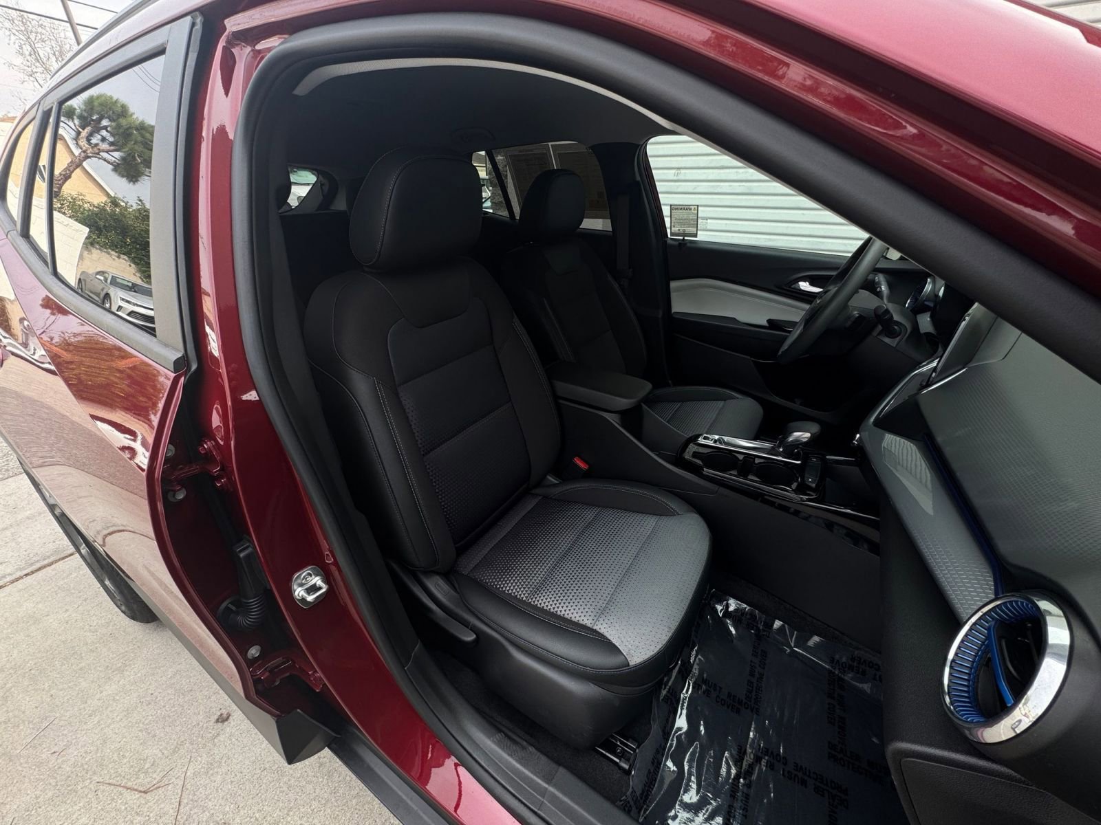 Thumbnail: 2025 Chevrolet Trax - 34