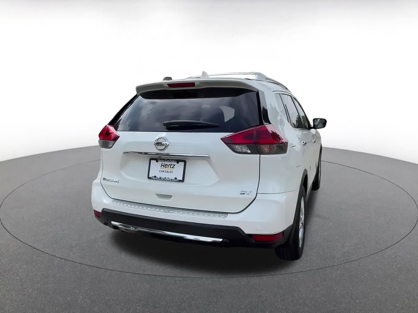 2020 Nissan Rogue SV 13