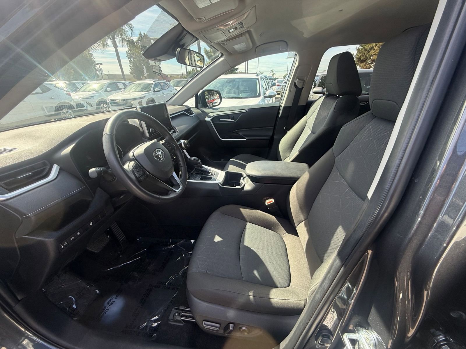 Thumbnail: 2025 Toyota RAV4 - 23