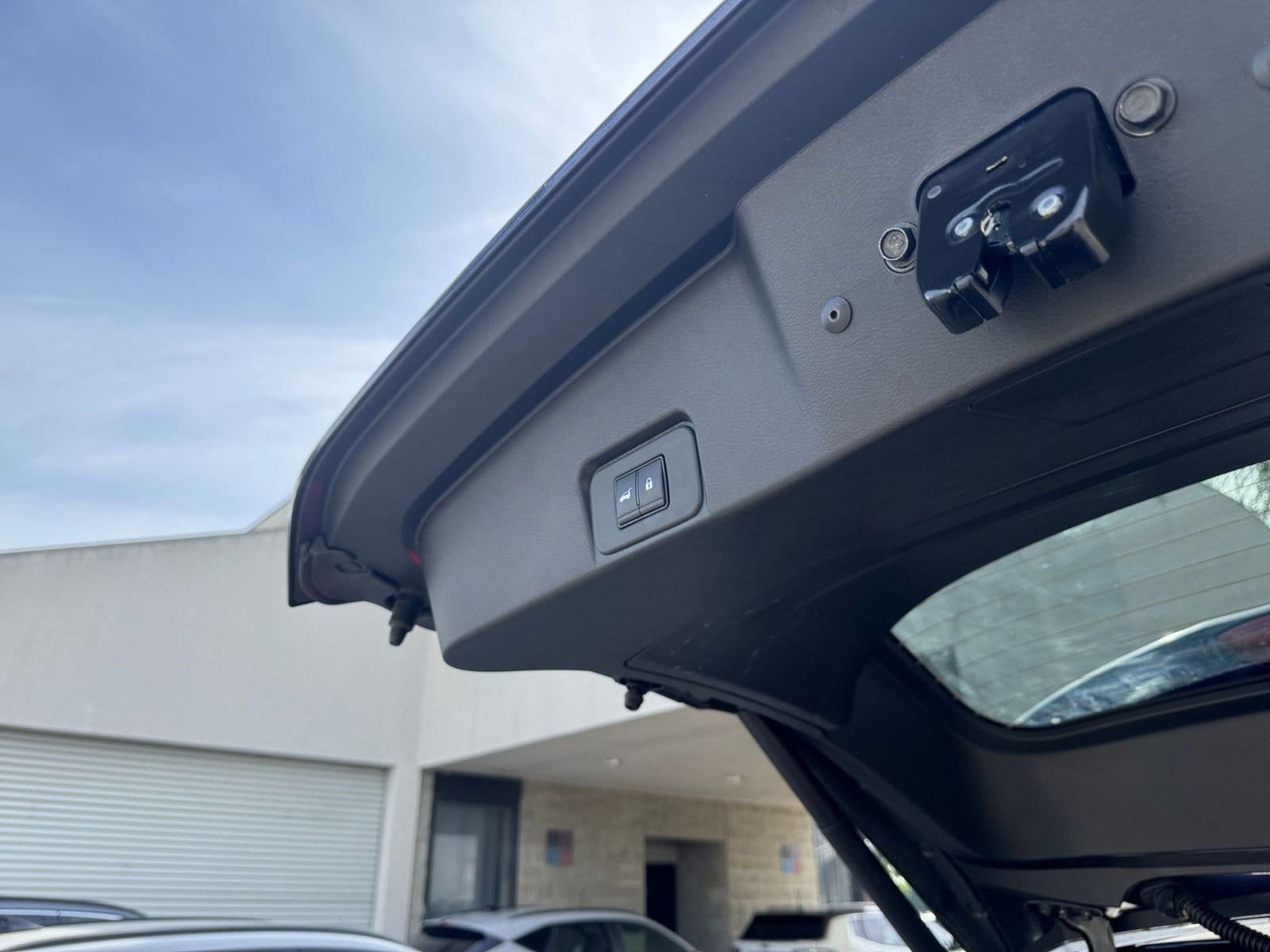 Thumbnail: 2025 Nissan Rogue - 23