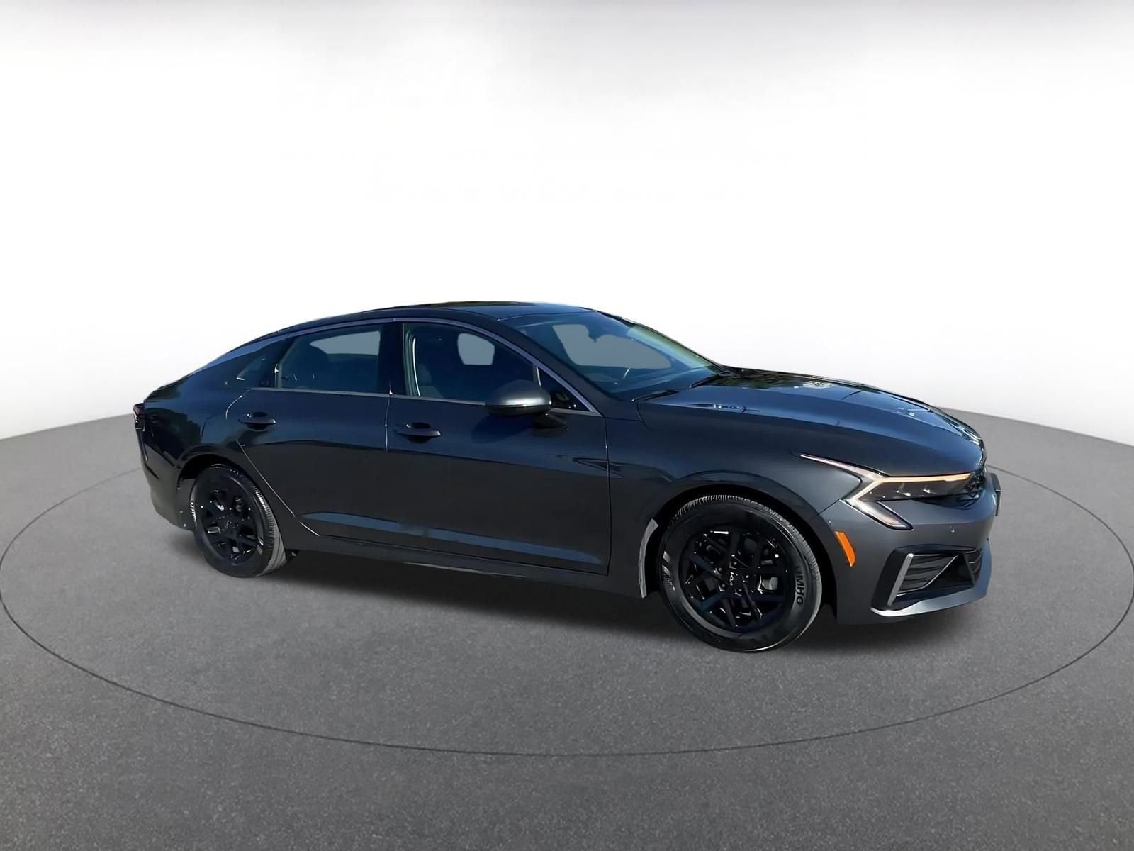 Thumbnail: 2025 Kia K5 - 2