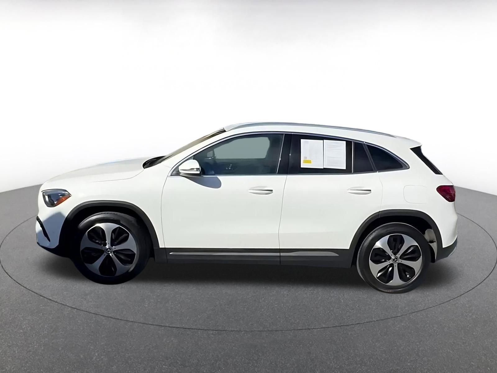 Thumbnail: 2025 Mercedes-Benz GLA - 9