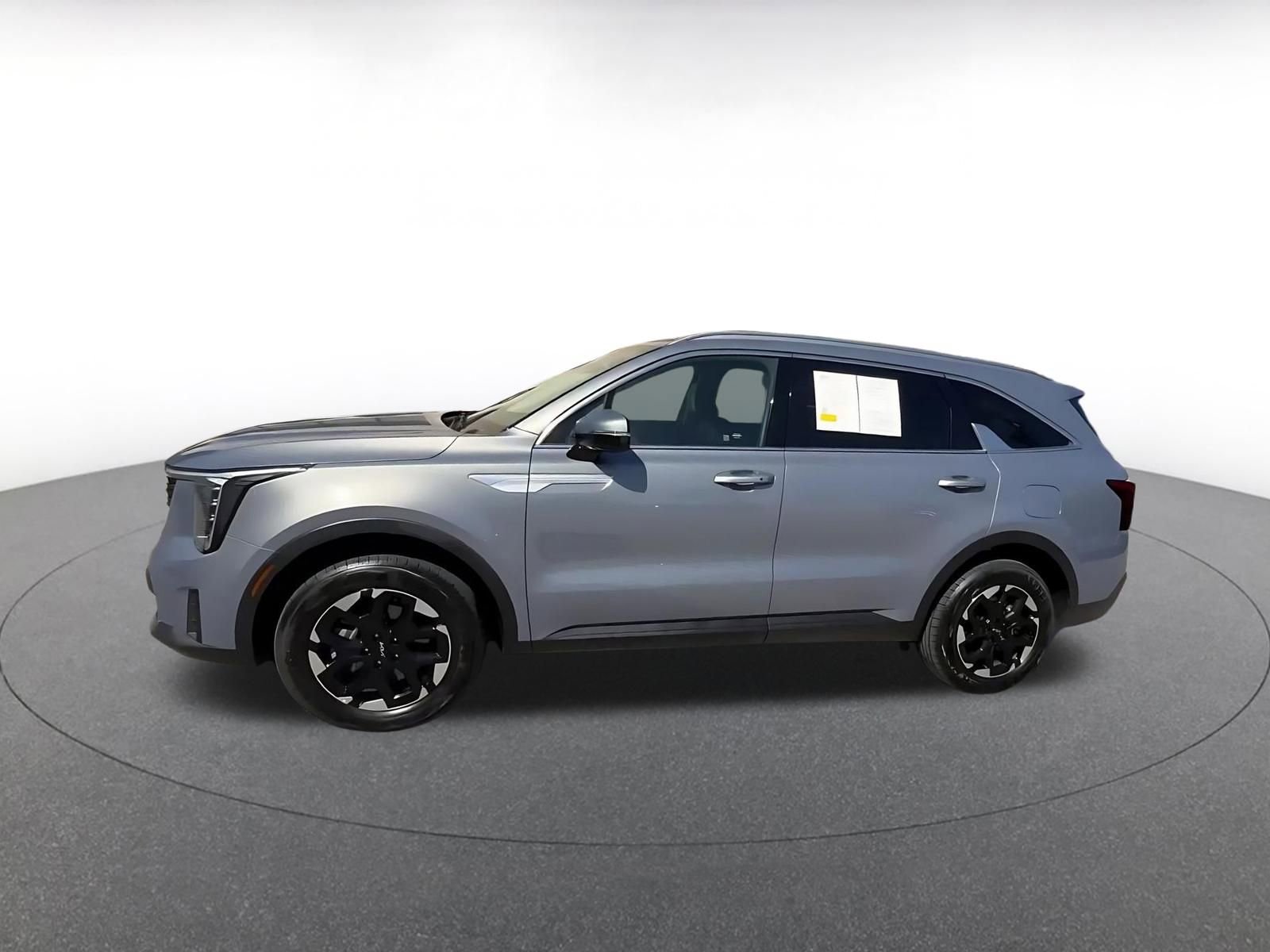 Thumbnail: 2024 Kia Sorento - 8