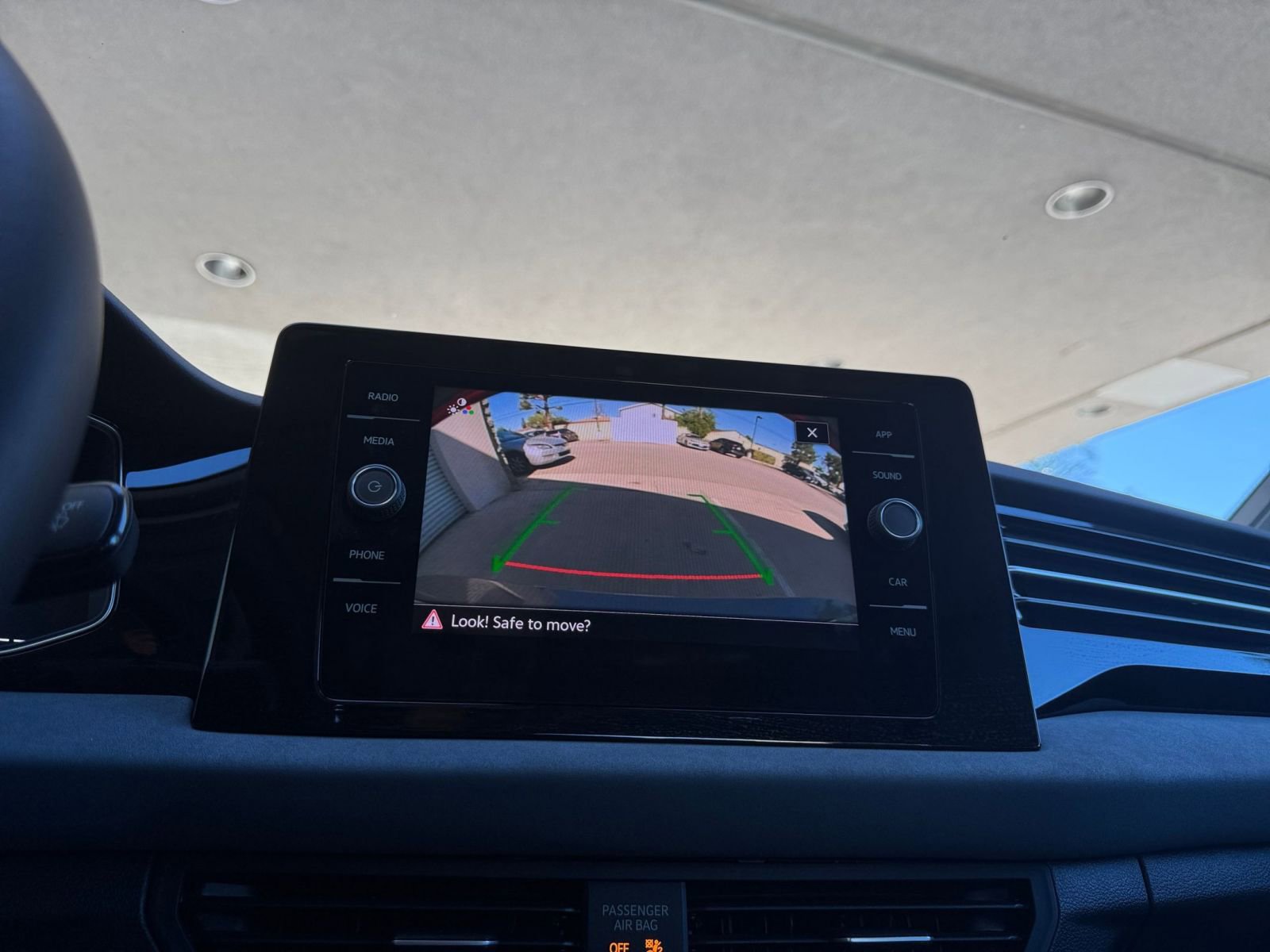 Thumbnail: 2025 Volkswagen Jetta - 17