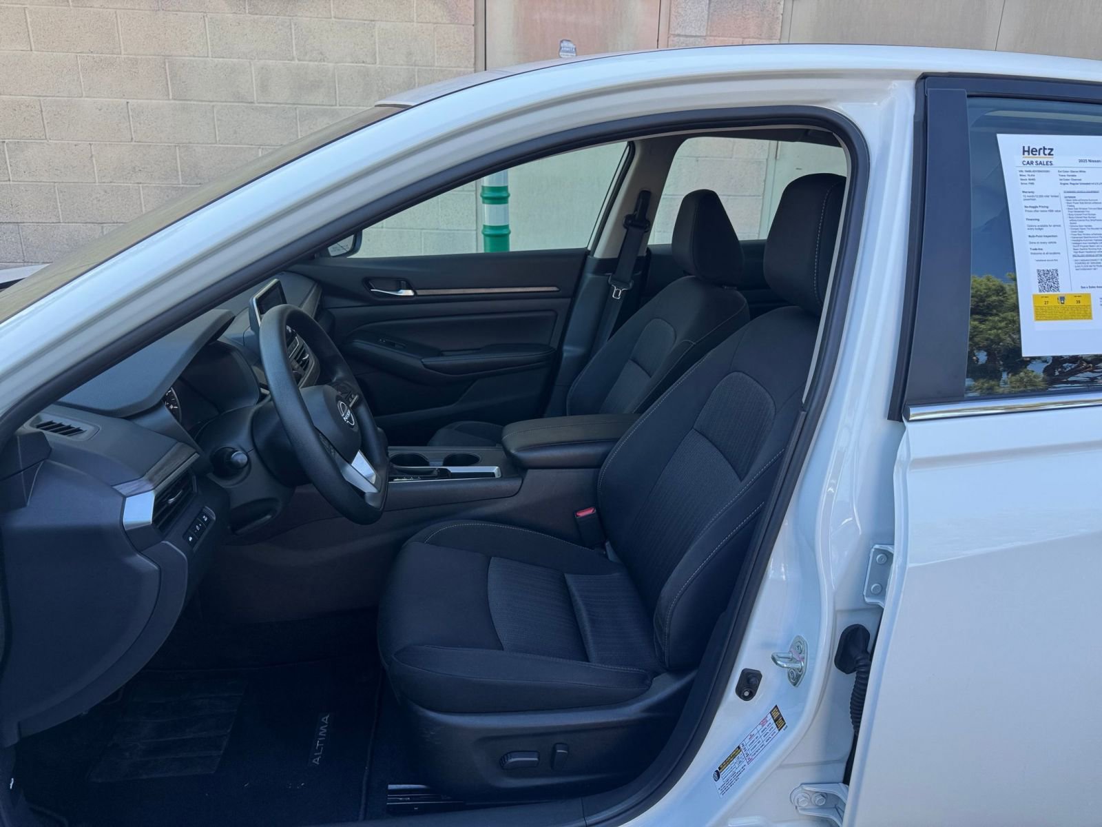 Thumbnail: 2025 Nissan Altima - 28