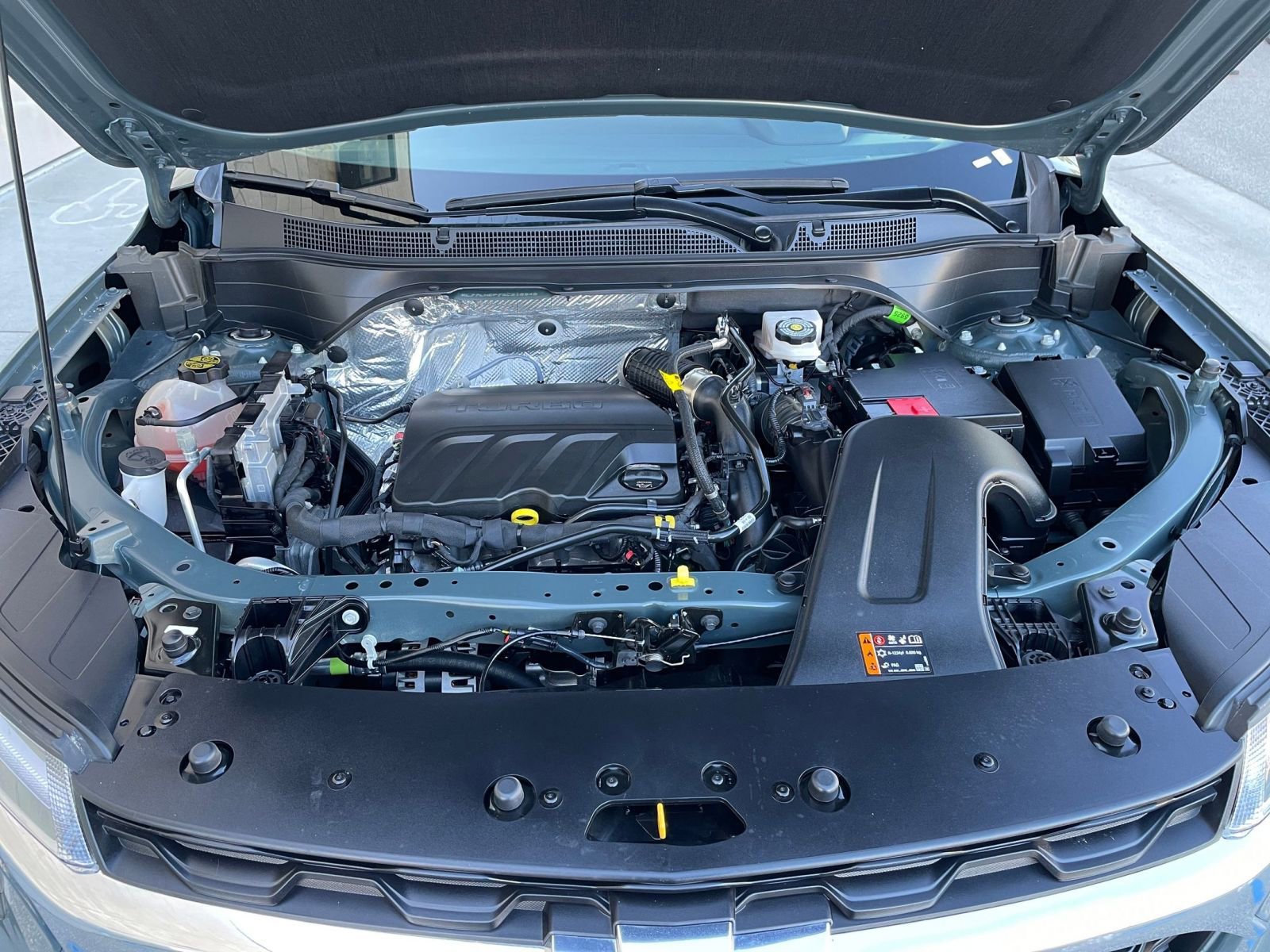 Thumbnail: 2025 Chevrolet Trax - 32