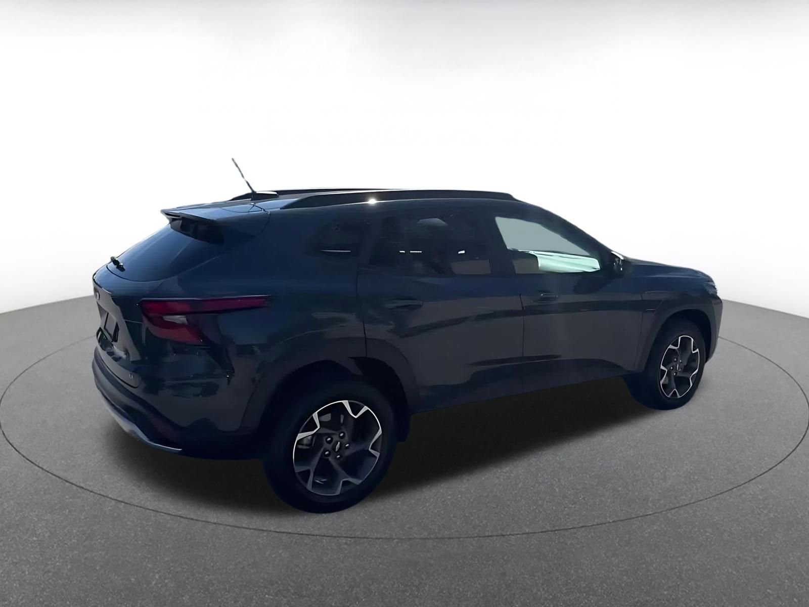 Thumbnail: 2025 Chevrolet Trax - 14