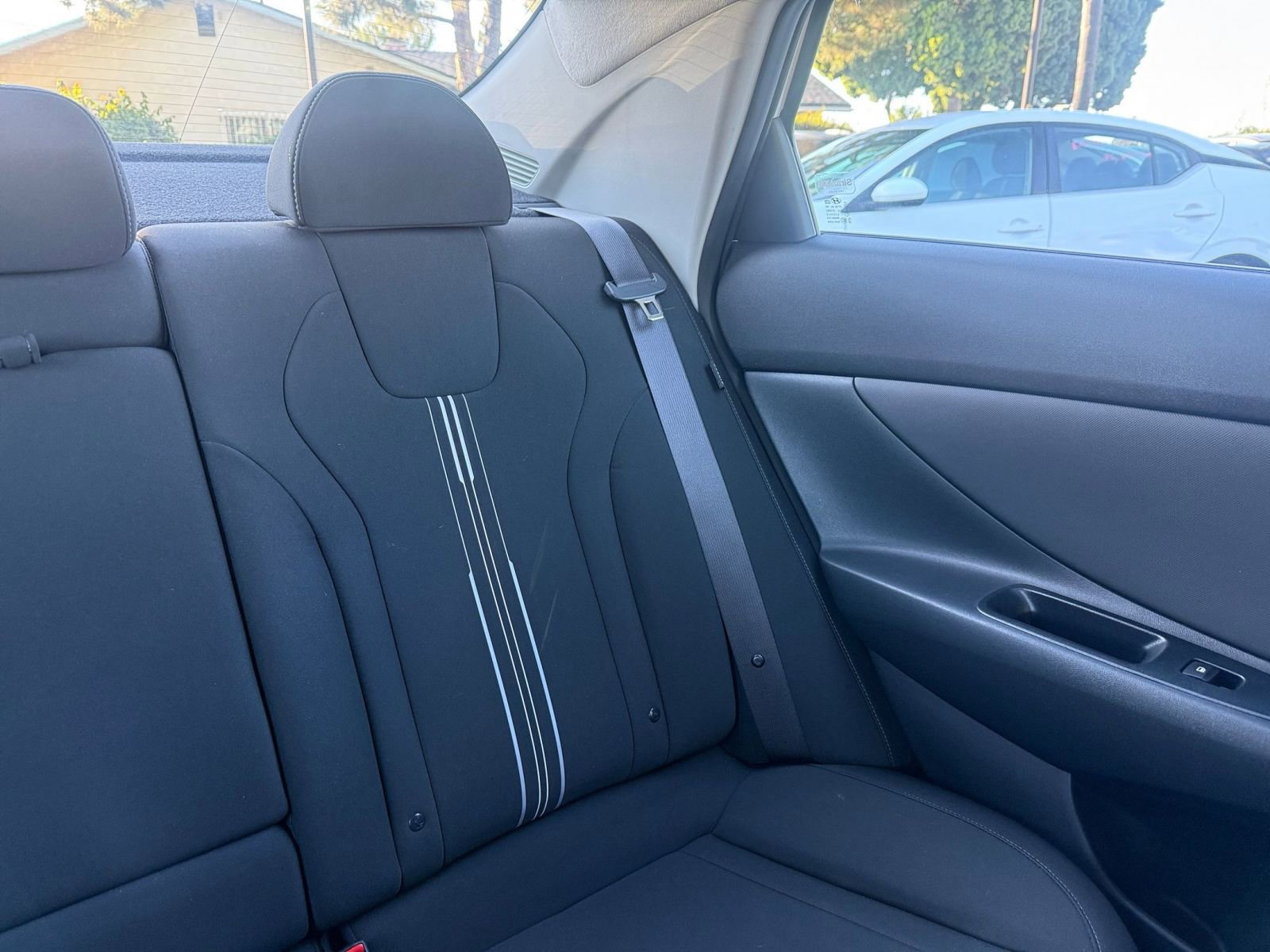 Thumbnail: 2025 Hyundai Elantra - 33