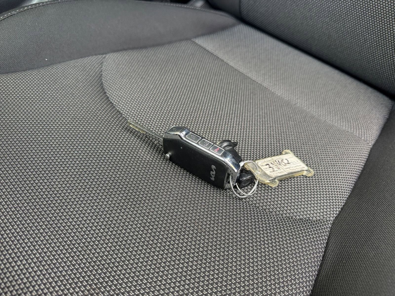 Thumbnail: 2024 Kia Forte - 21