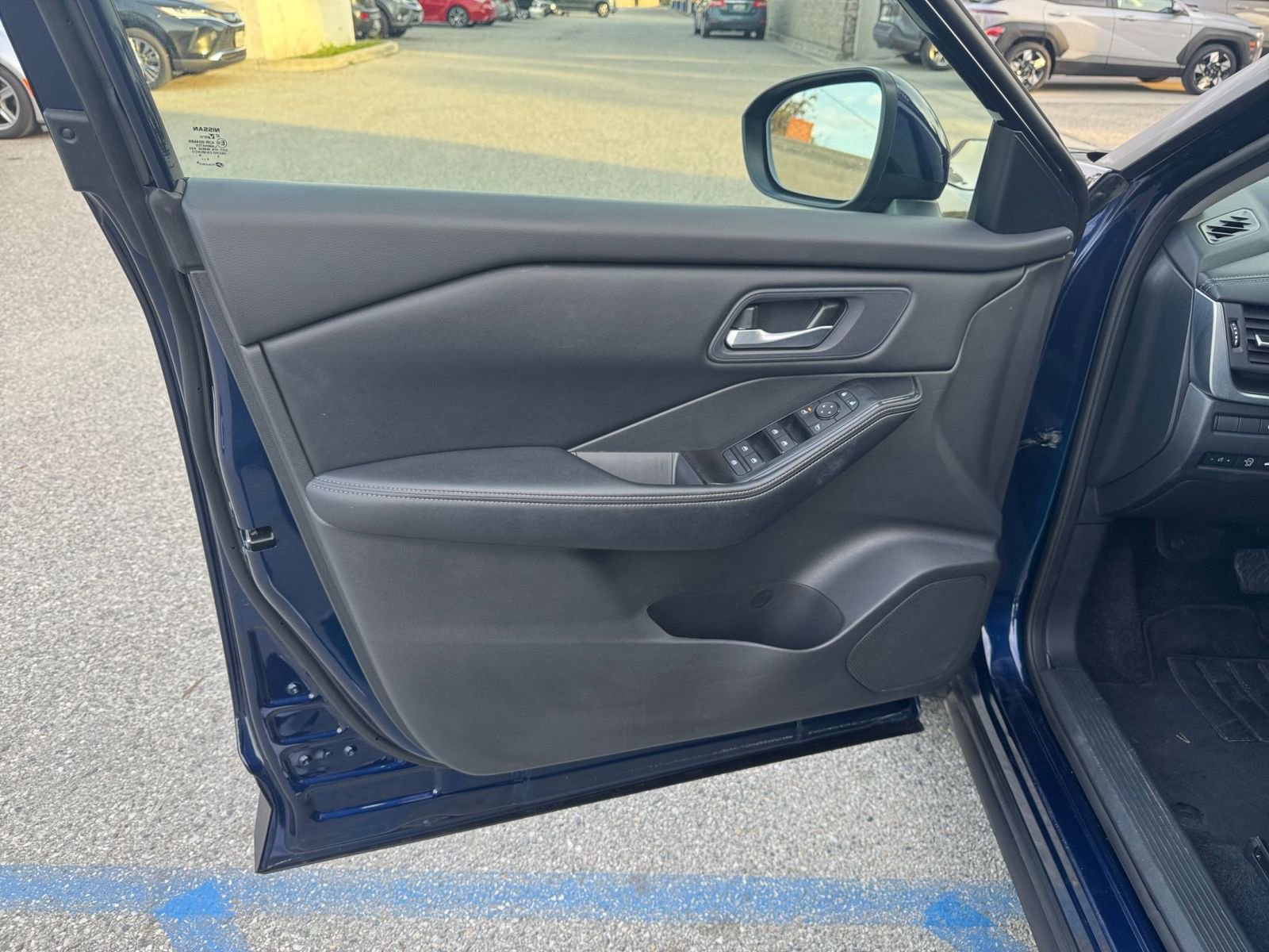 Thumbnail: 2025 Nissan Rogue - 18