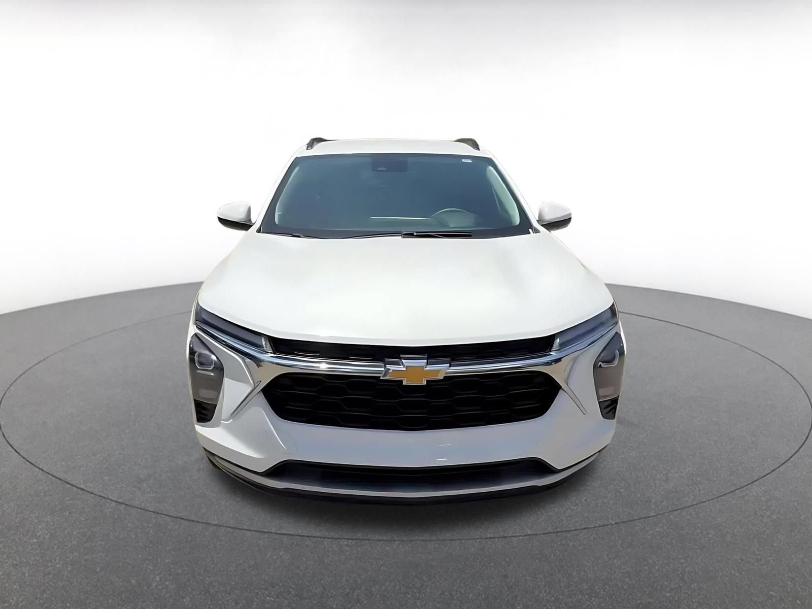 Thumbnail: 2025 Chevrolet Trax - 4