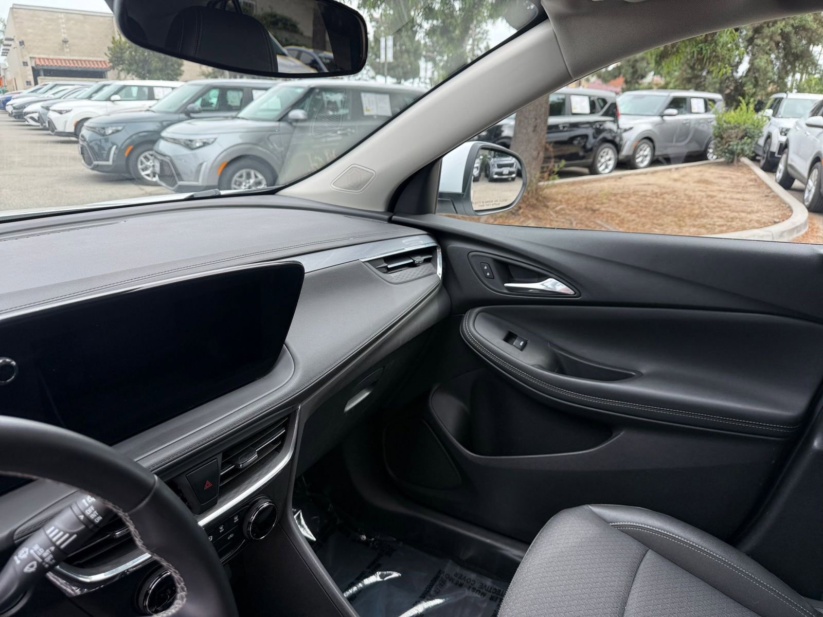 Thumbnail: 2025 Buick Encore GX - 32