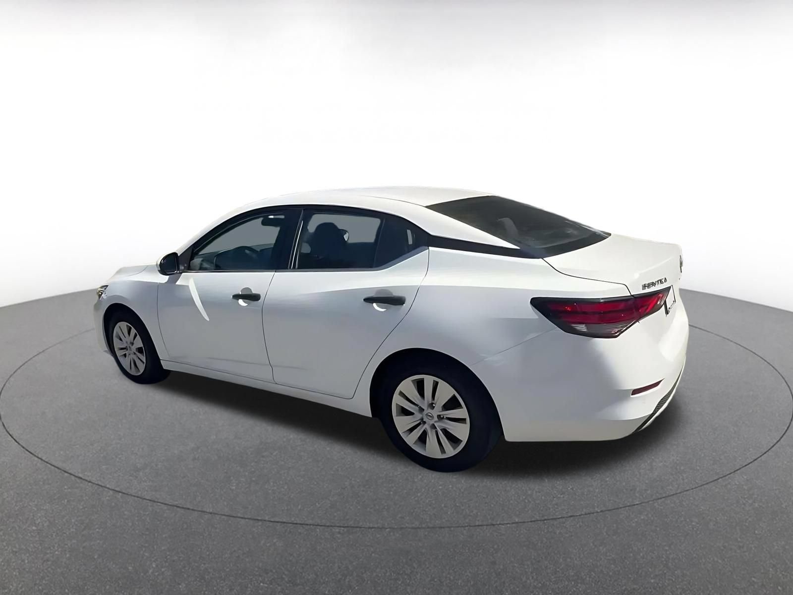 Thumbnail: 2025 Nissan Sentra - 10