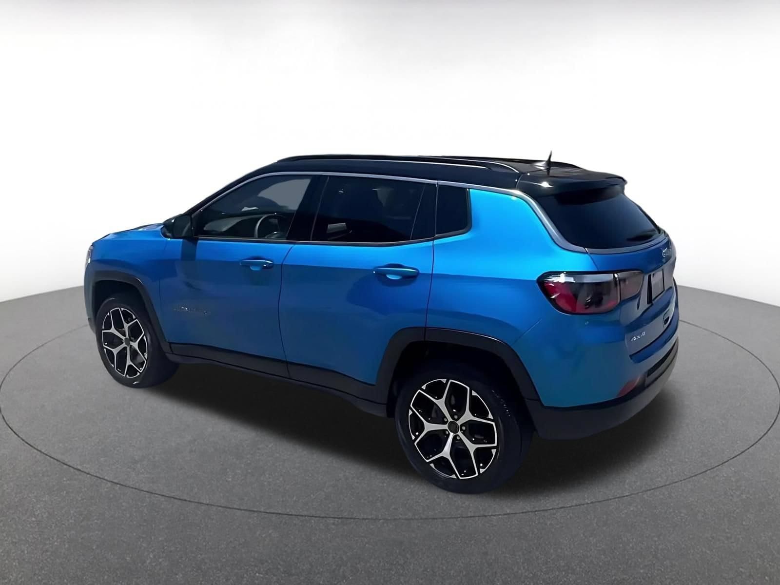 Thumbnail: 2025 Jeep Compass - 10