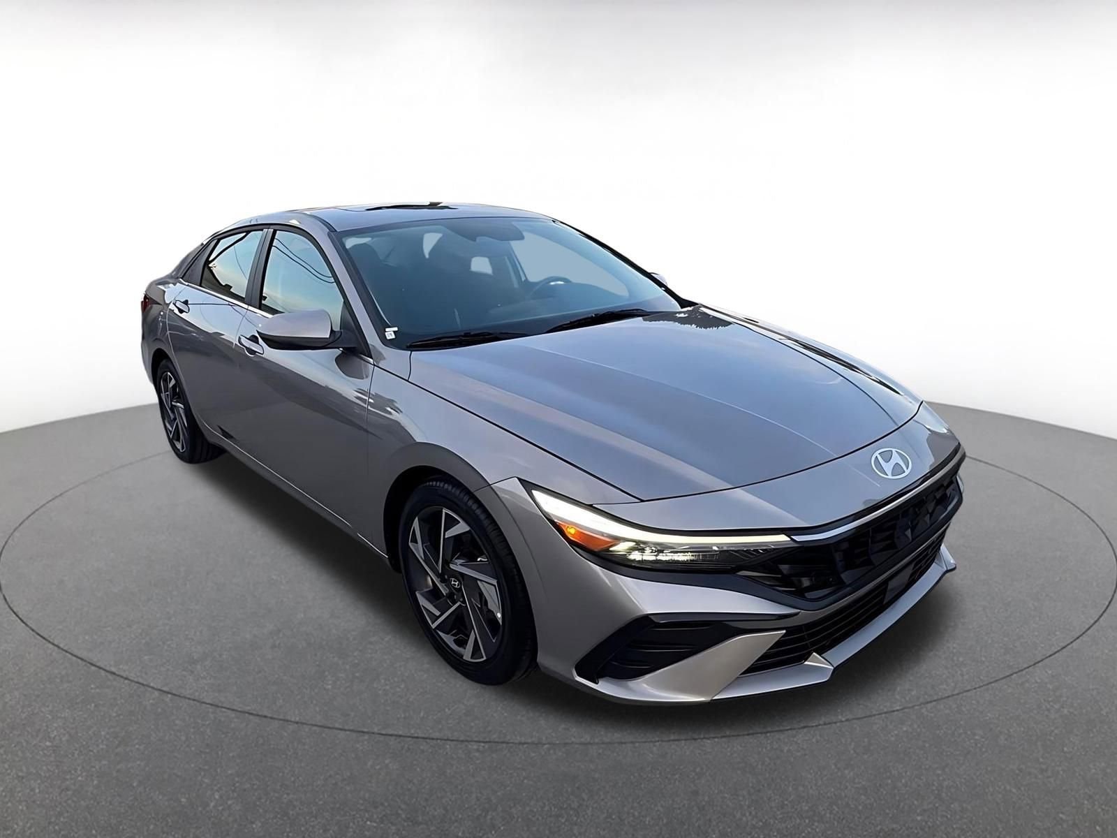 Thumbnail: 2025 Hyundai Elantra - 1