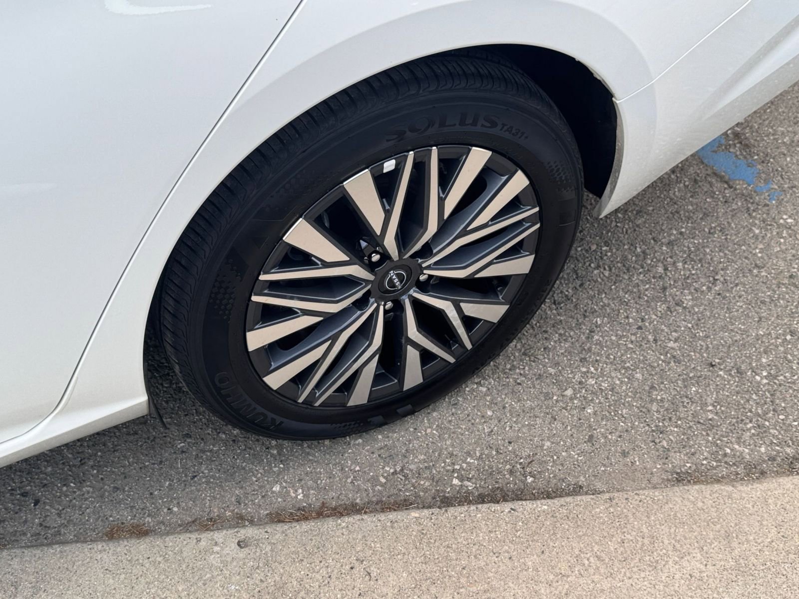 Thumbnail: 2025 Nissan Altima - 31