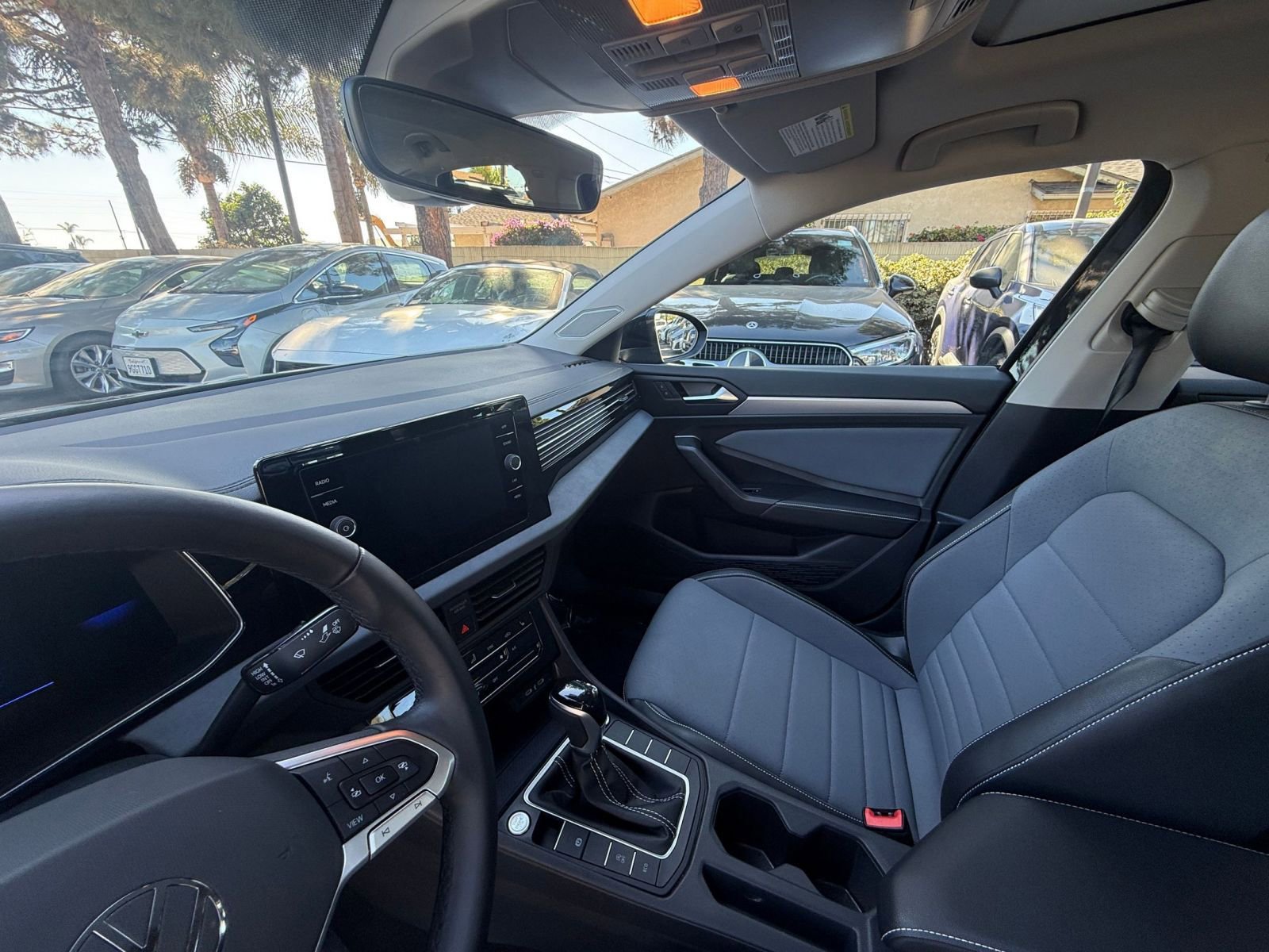 Thumbnail: 2025 Volkswagen Jetta - 31