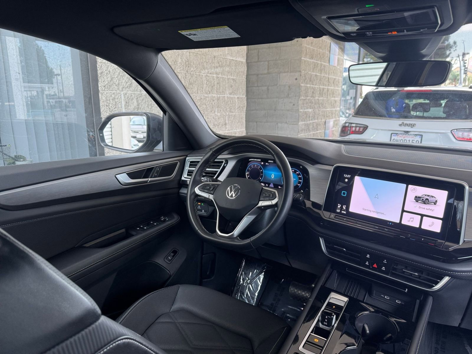 Thumbnail: 2025 Volkswagen Atlas - 34