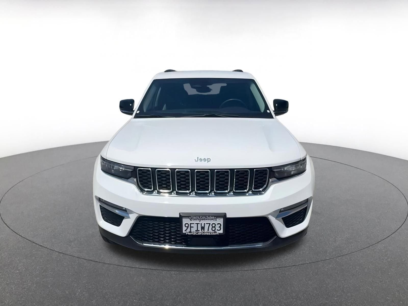 Thumbnail: 2024 Jeep Grand Cherokee - 4