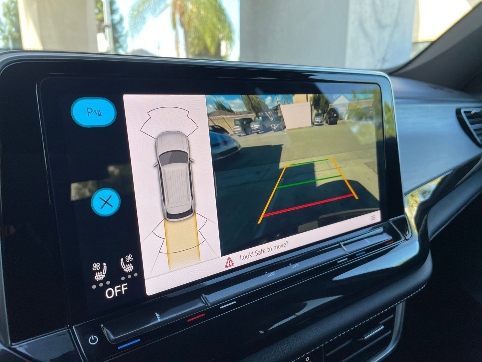 Thumbnail: 2025 Volkswagen Atlas - 17