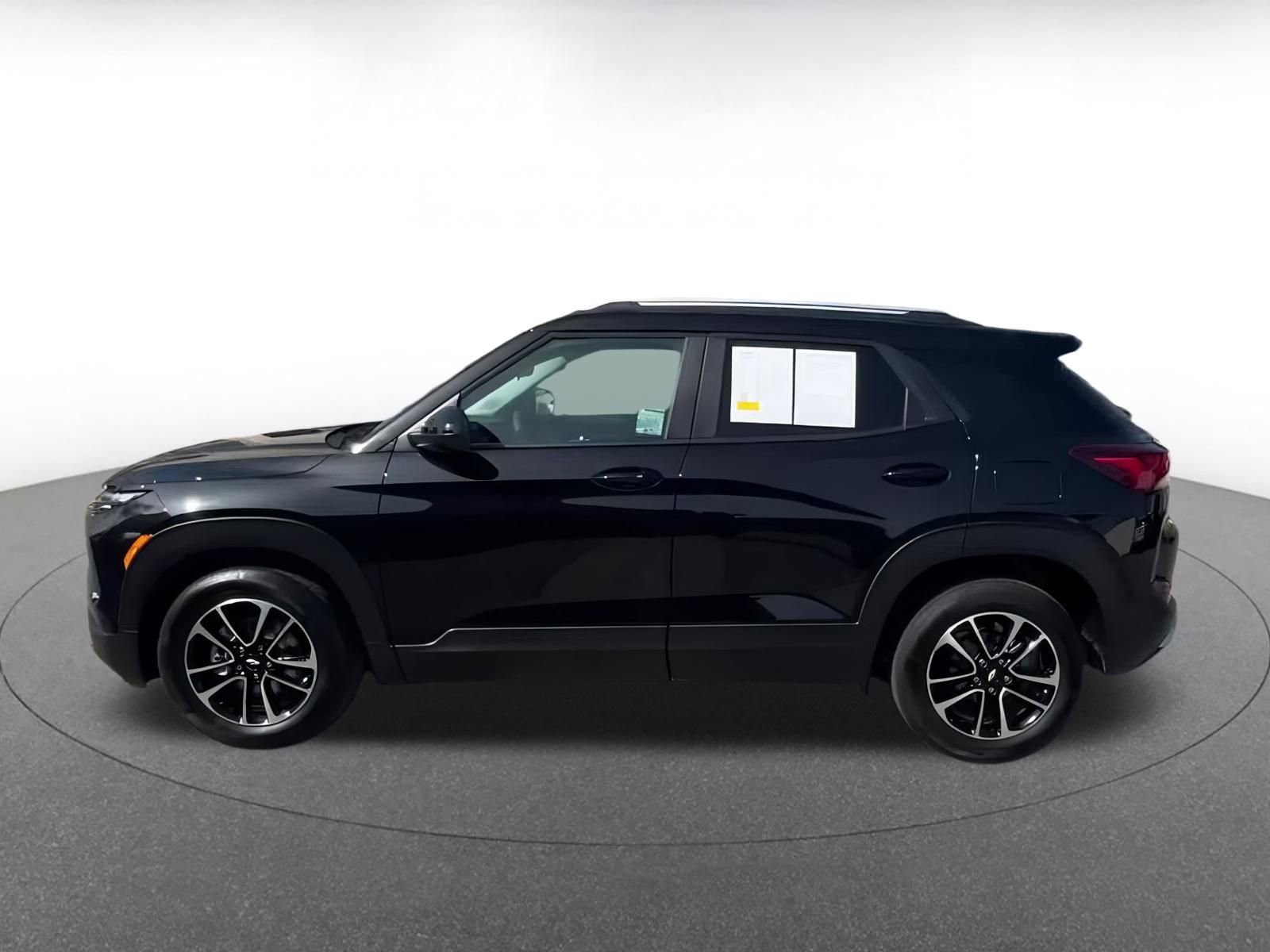 Thumbnail: 2025 Chevrolet TrailBlazer - 9