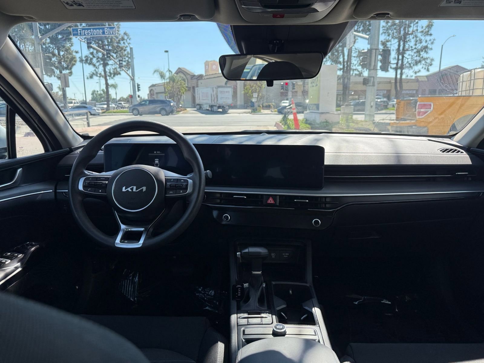 Thumbnail: 2025 Kia K5 - 30