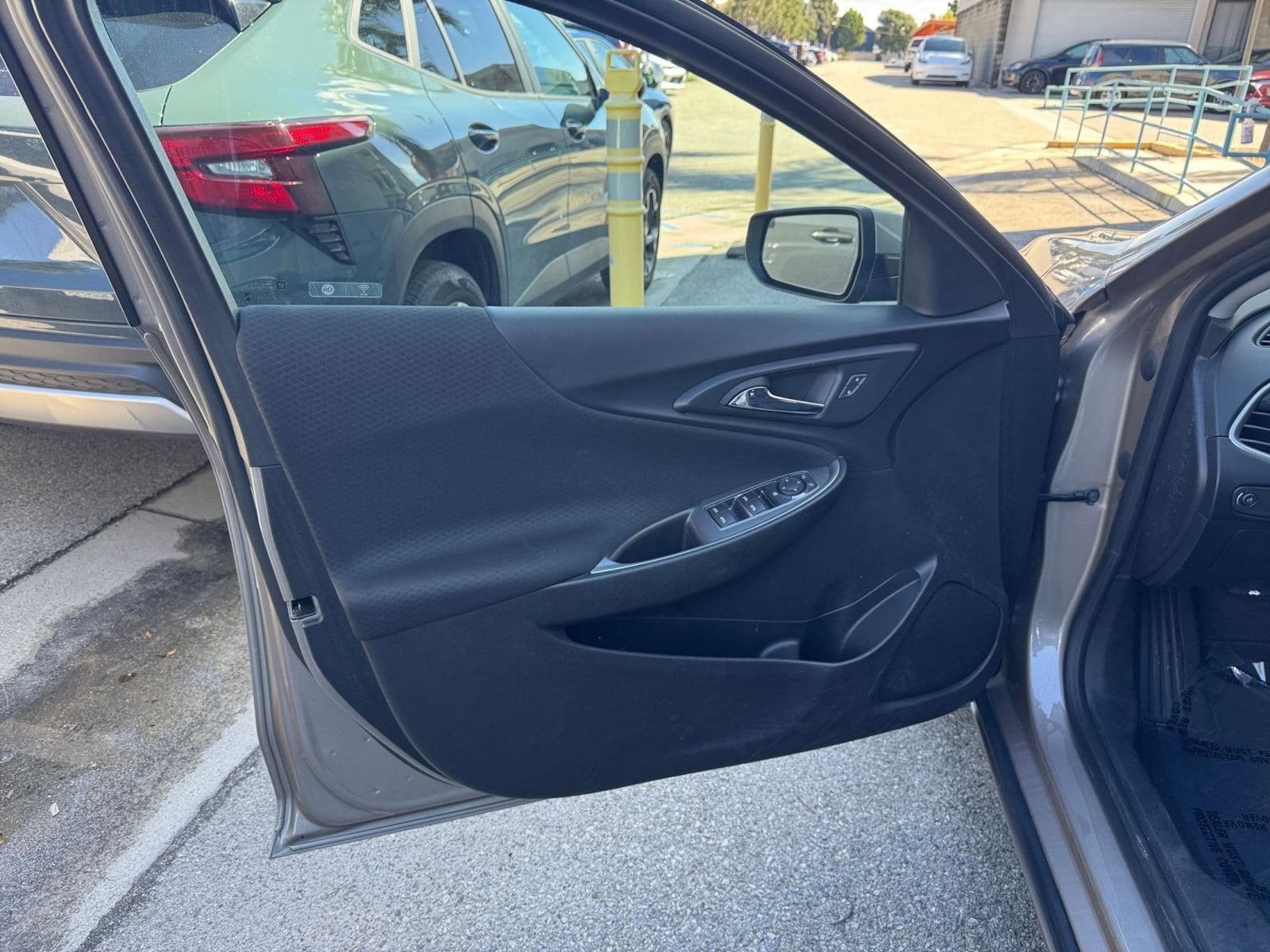 Thumbnail: 2024 Chevrolet Malibu - 18