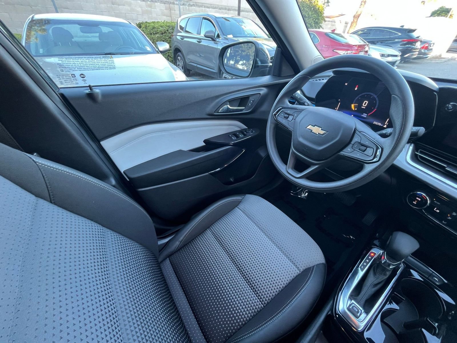 Thumbnail: 2025 Chevrolet Trax - 35