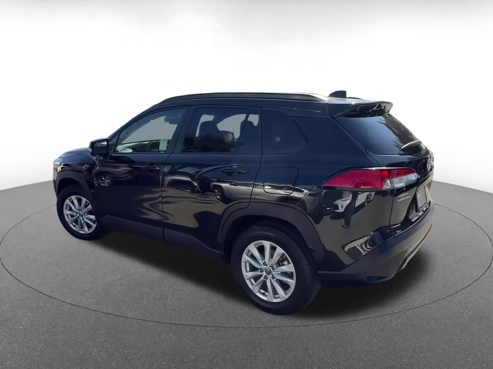 Thumbnail: 2025 Toyota Corolla Cross - 9