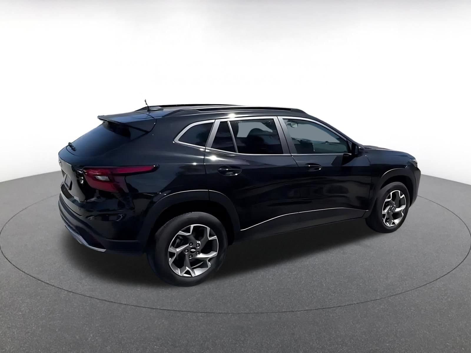 Thumbnail: 2025 Chevrolet Trax - 13