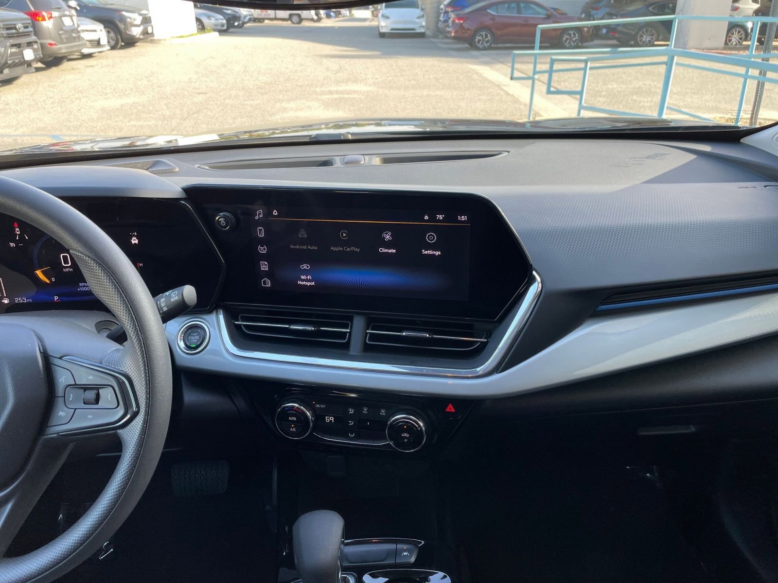 Thumbnail: 2025 Chevrolet Trax - 18