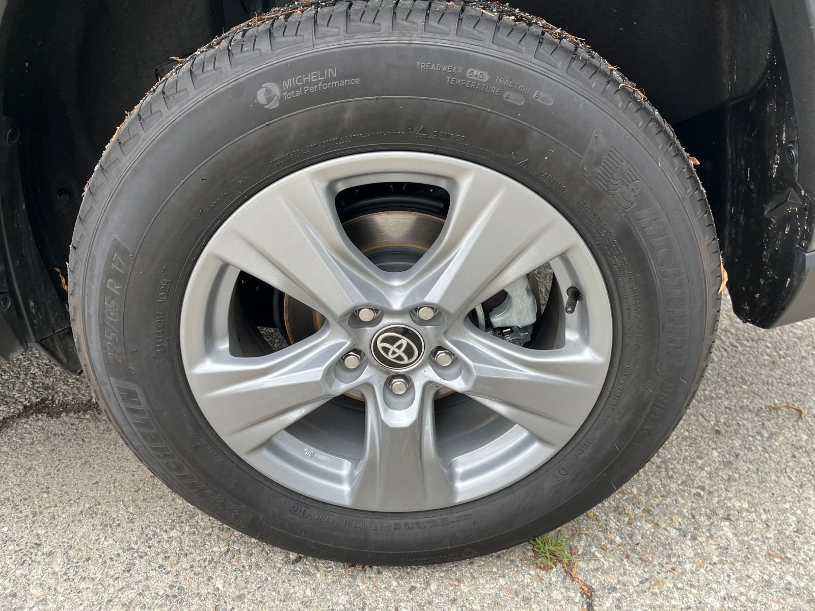 Thumbnail: 2025 Toyota RAV4 - 25