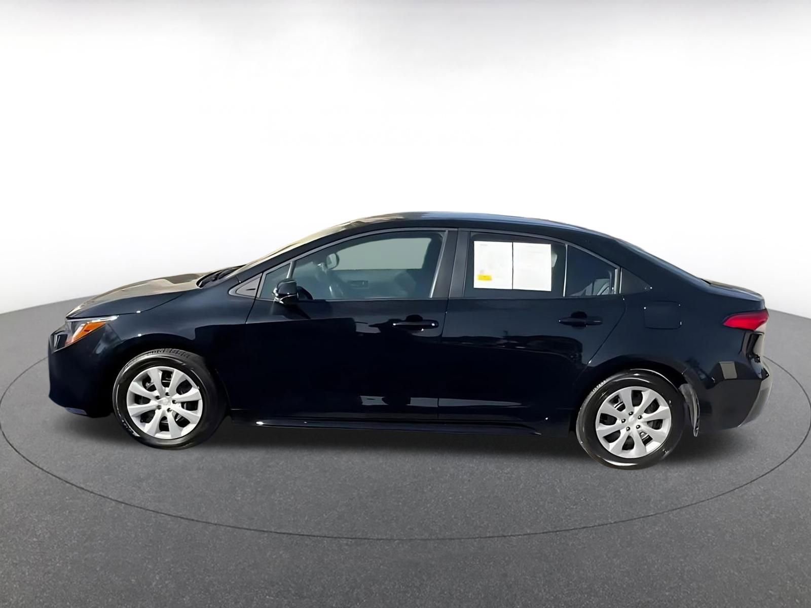 Thumbnail: 2025 Toyota Corolla - 9