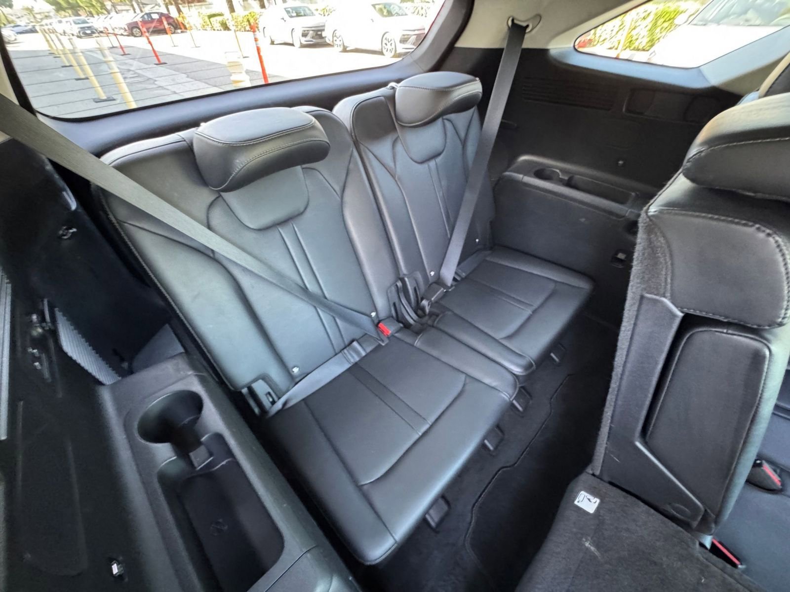 Thumbnail: 2024 Kia Sorento - 31