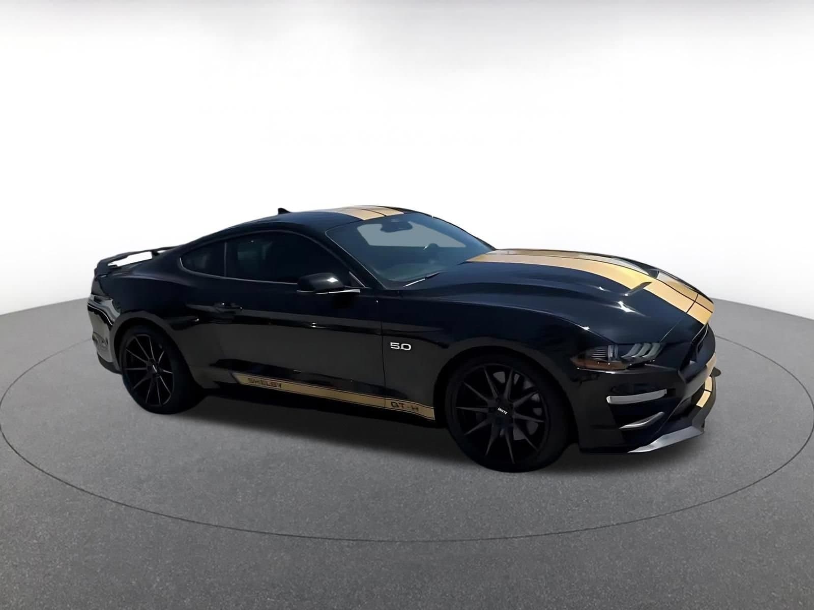 Thumbnail: 2022 Ford Mustang - 2
