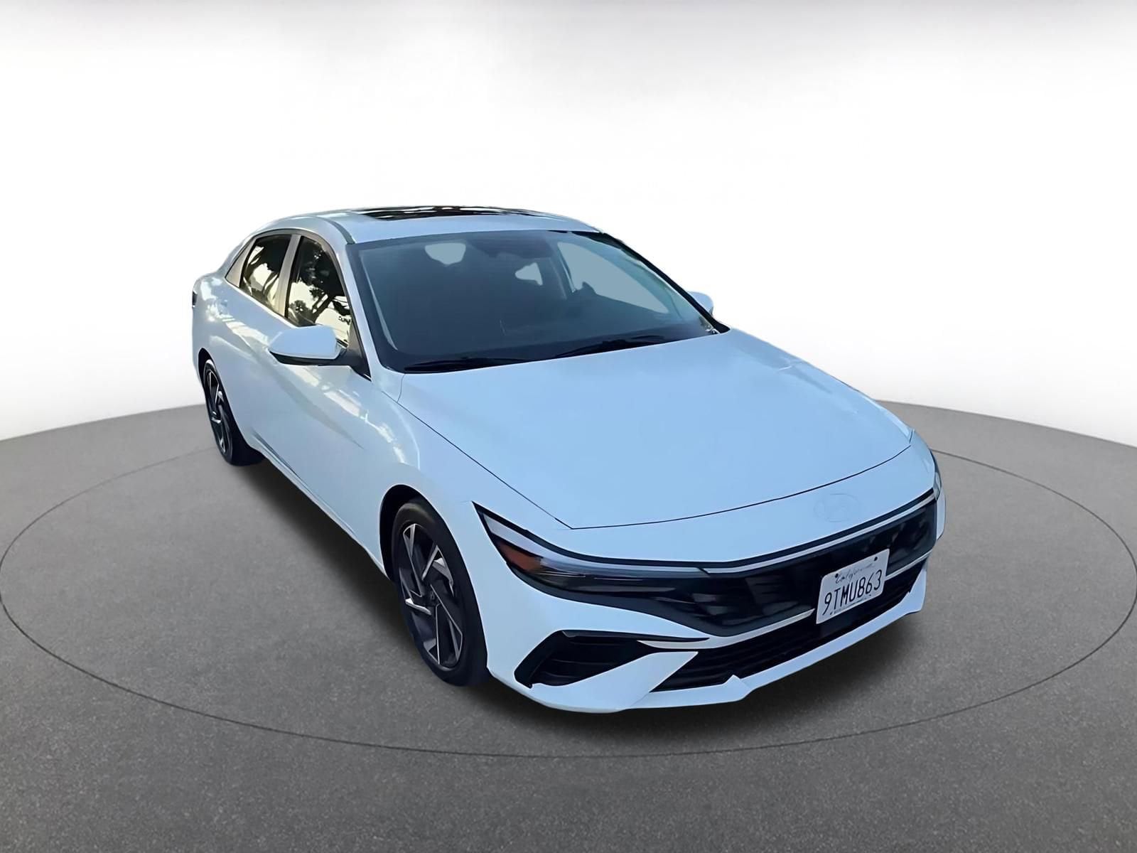 Thumbnail: 2025 Hyundai Elantra - 3