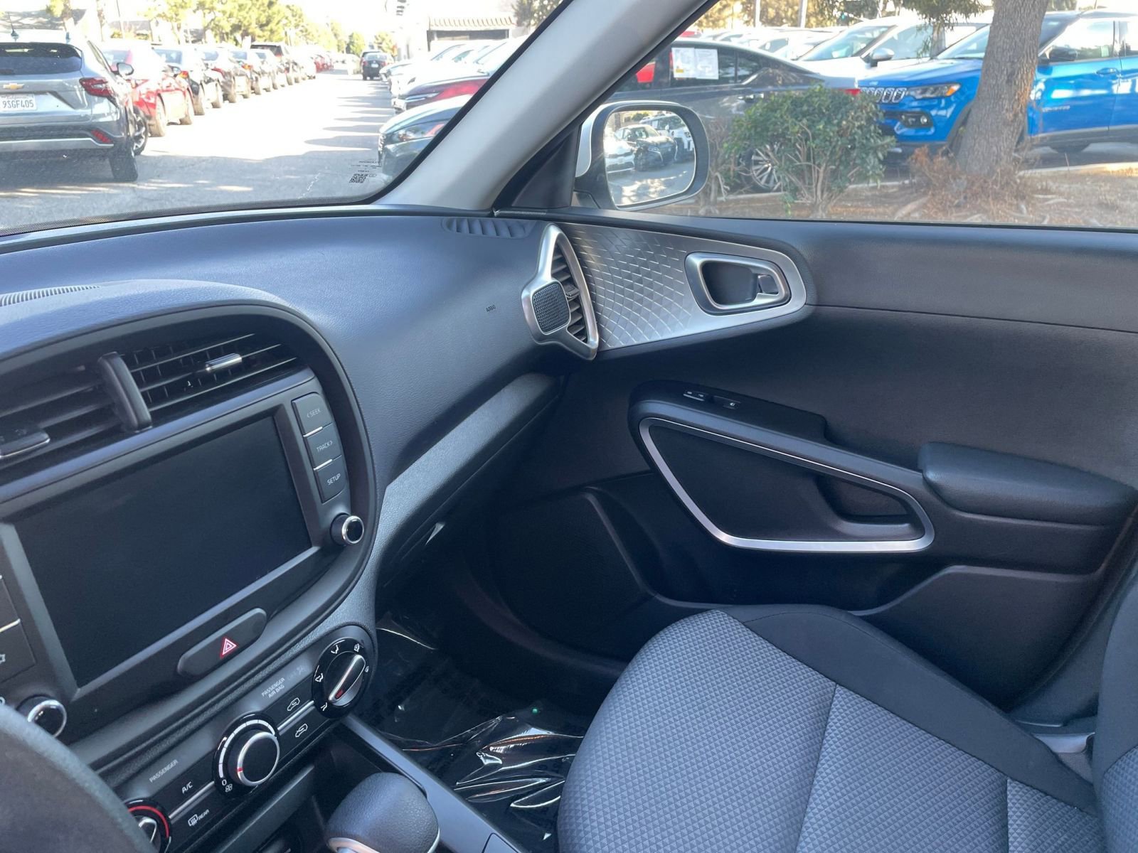 Thumbnail: 2025 Kia Soul - 31